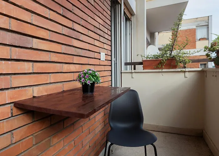 Guesthost - San Lorenzo Neighborhood Lovely Flat *